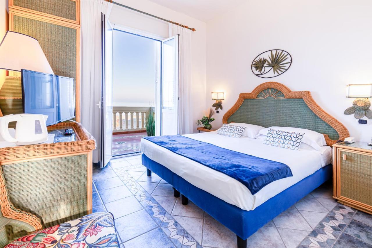 Hotel Orizzonte Μπελάρια-Ιτζέα Μαρίνα Εξωτερικό φωτογραφία