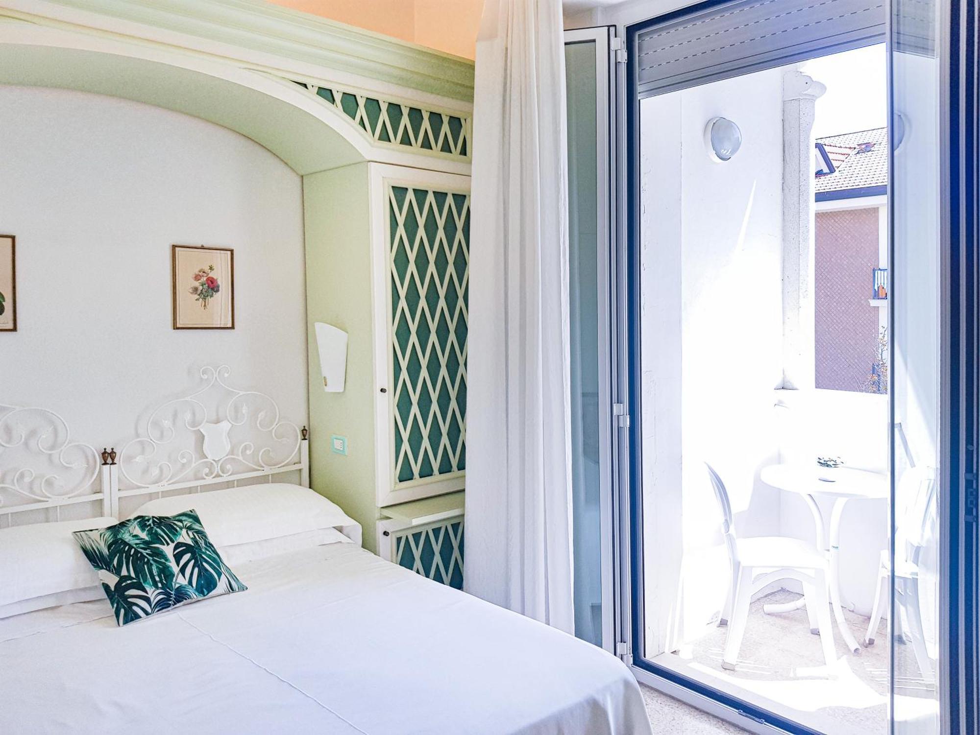 Hotel Orizzonte Μπελάρια-Ιτζέα Μαρίνα Εξωτερικό φωτογραφία