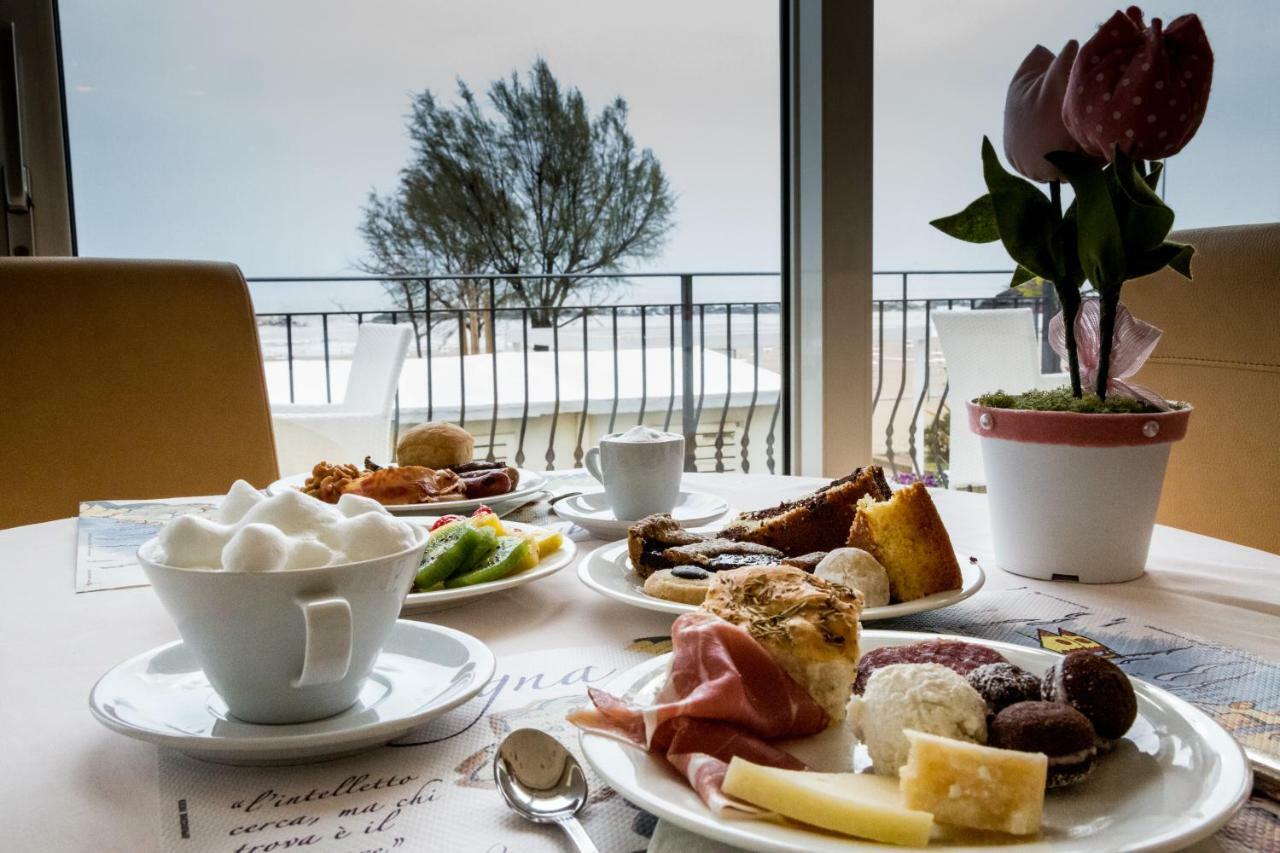 Hotel Orizzonte Μπελάρια-Ιτζέα Μαρίνα Εξωτερικό φωτογραφία